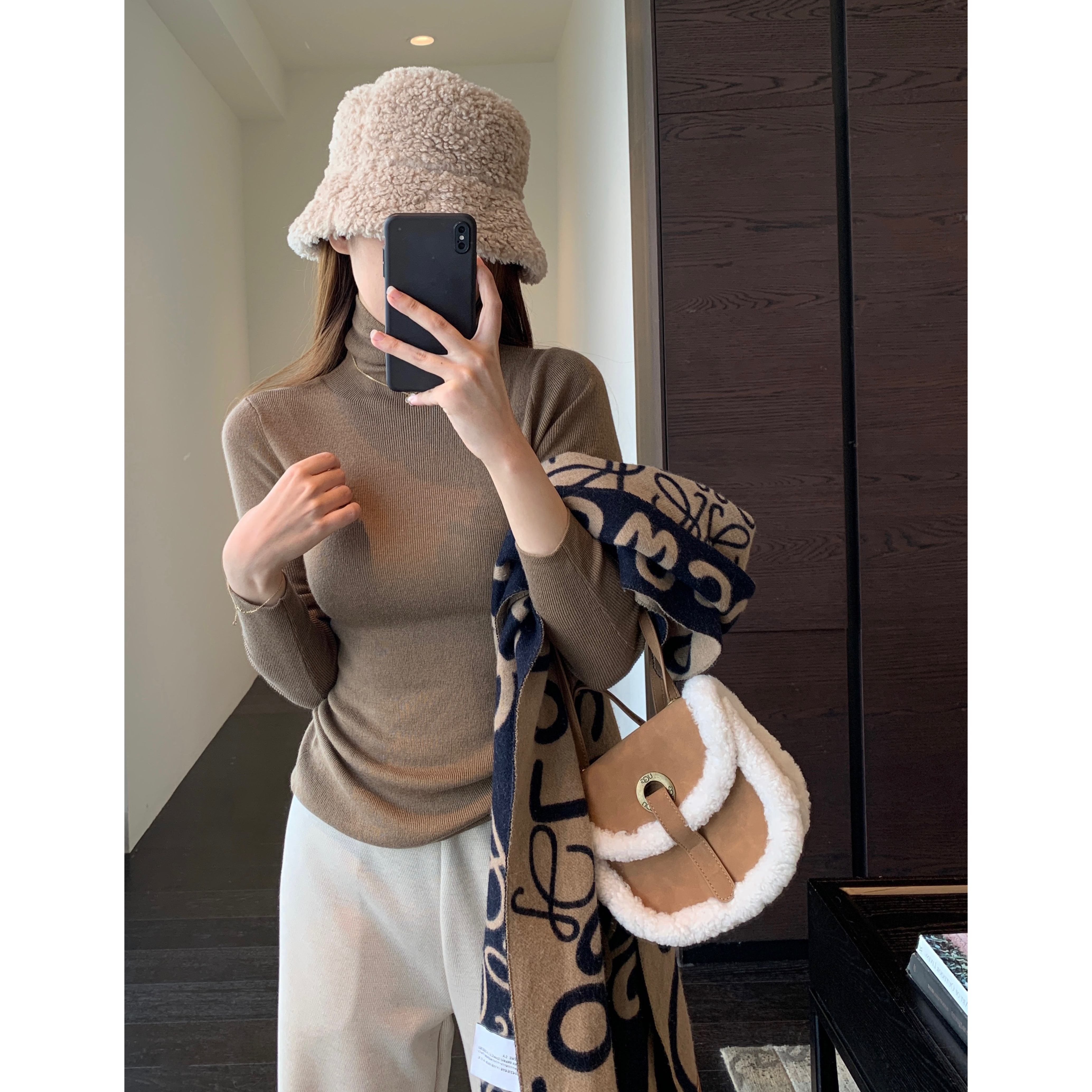 AMR UU◆搭配神器 半高堆堆领显瘦修身打底衫女针织毛衣秋冬新款