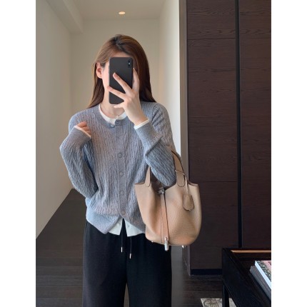 AMR UU◆设计感假两件 复古时髦绞花针织开衫外套女2025秋冬新款