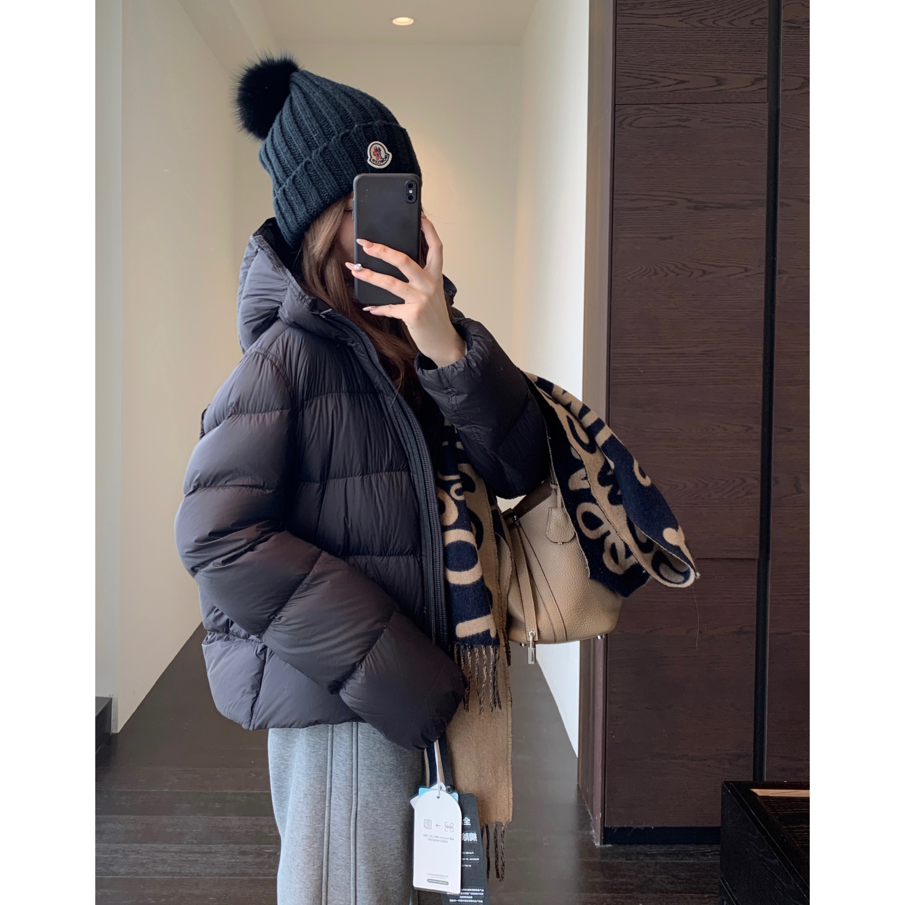 AMR UU◆保暖鹅绒服～火爆排骨羽绒服短款连帽外套女2025新款秋冬