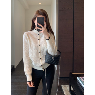 显瘦毛衣女上衣秋冬新款 AMR 时髦撞色提花白色小衫 温柔气质