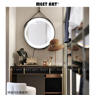 样板房衣帽间梳妆台飘窗饰品摆件耳环香水托盘女士套装软装道具