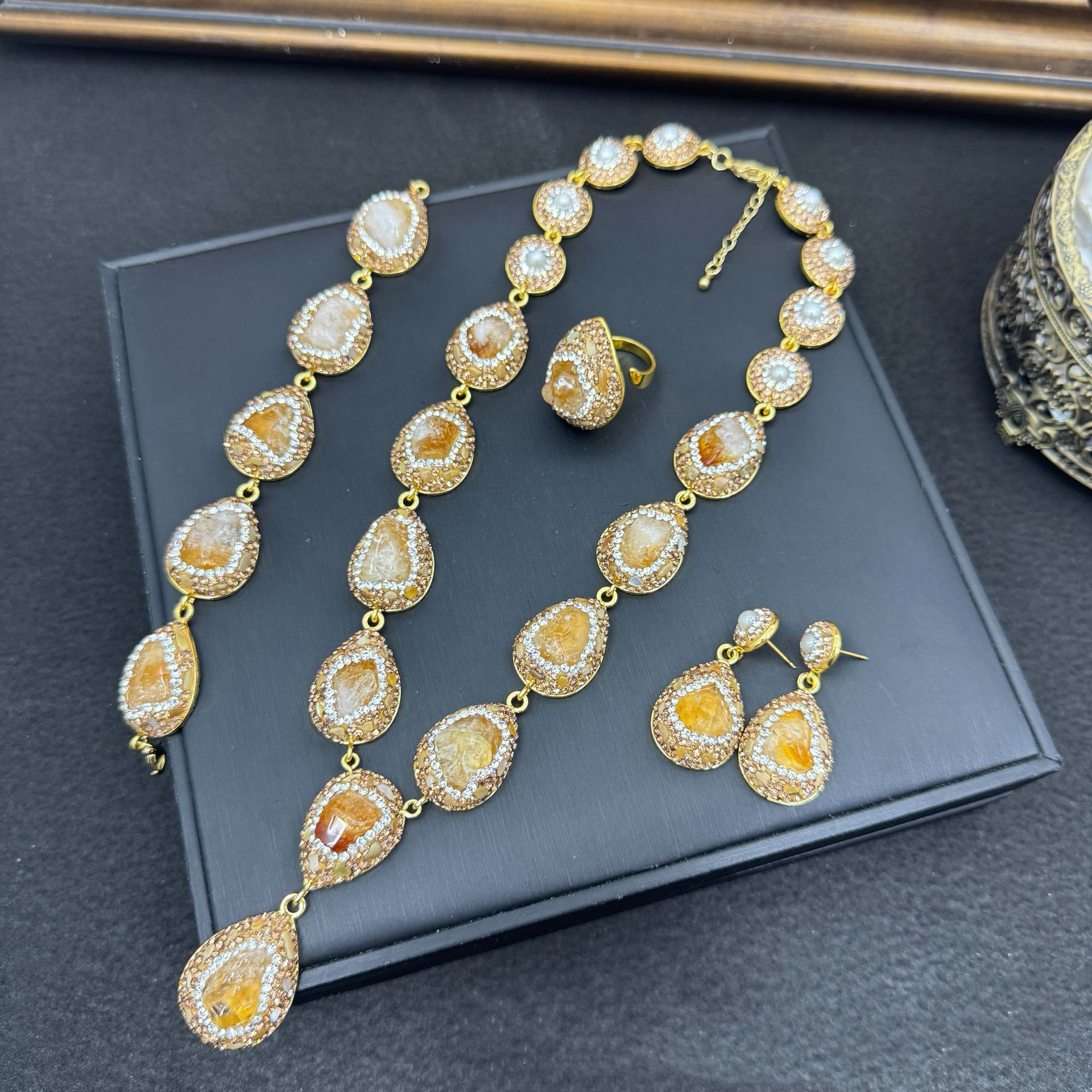 天然原石黄水晶珍珠项链套装法式个性镶嵌毛衣链时尚四件套,饰品/流行首饰/时尚饰品新,组合套装,淘宝优惠券,粉丝福利购,淘宝优惠卷