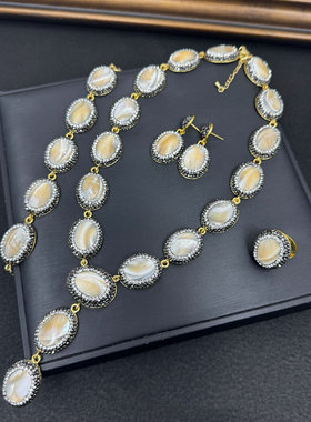 新款天然贝壳镶嵌捷克钻四件套个性轻奢风饰品项链耳饰戒指戒指