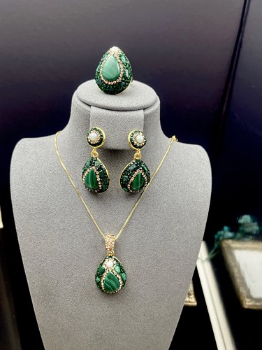 孔雀石三件套项链戒指耳钉套装小众设计感高级气质颈链