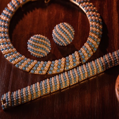 青岛欧美外贸中古vintag罕见书册款复刻满镶精致优雅项链手链耳夹