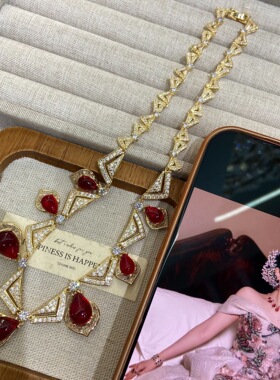 刘亦菲晚宴同款镶锆石水滴项链耳钉轻奢高级感首饰套装小众百搭饰