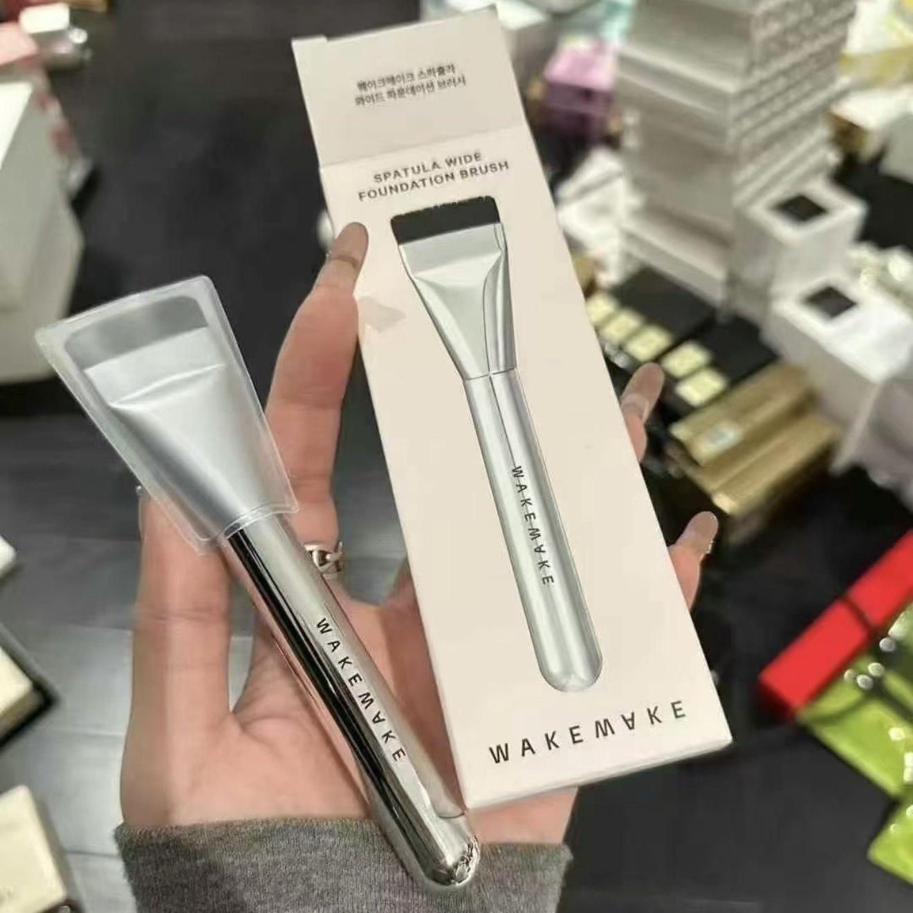 乐妆洋品店 韩国wakemake唯可魅扁平头粉底刷一字型化妆刷工具黑