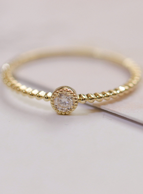 童话镇。日本工艺K金戒指指环，9K金+莫桑石，包镶，加缪珠宝