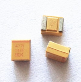 475C 1210 4.7UF 16V B型3528 钽电容 有极性 钽电解 黄色