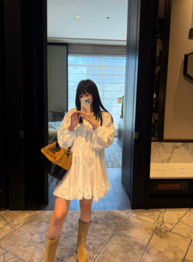 wann现货【特价7折】仙仙镂空刺绣长袖连衣裙两件套