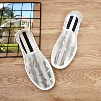 Сеть белых перьев (лето)