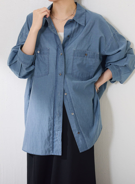 ZOEYJA佐佐家 GG联名Qan0s廓形后背纽扣开衩轻薄别致光泽牛仔衬衫