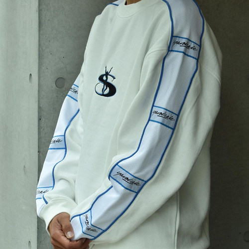 英国滑板圆领刺绣logo袖子卫衣