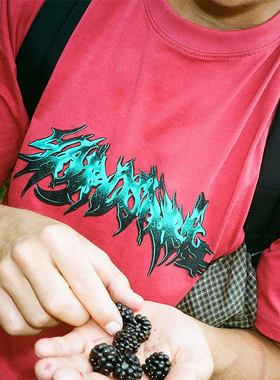 现货正品 YARDSALE英国滑板小众渐变涂鸦字体印花休闲圆领短袖T恤