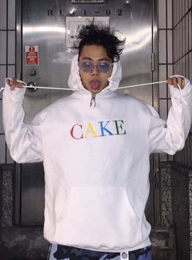 现货正品CAKE彩色刺绣LOGO宽松休闲帽衫套头卫衣白色流行情侣春季