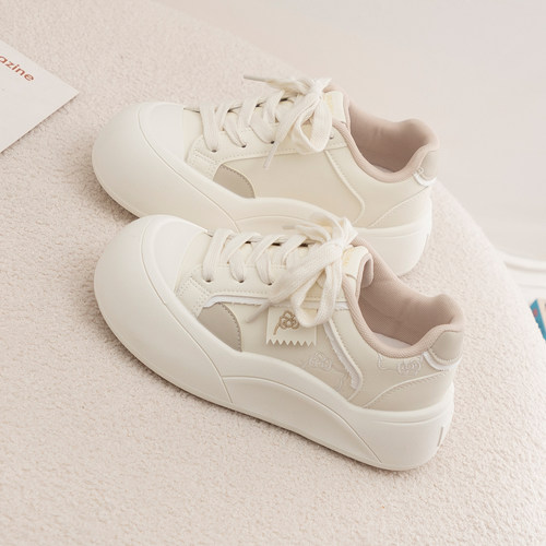 奶白厚底小白鞋女款2026新款春季百搭学生休闲丑萌板鞋子配阔腿裤