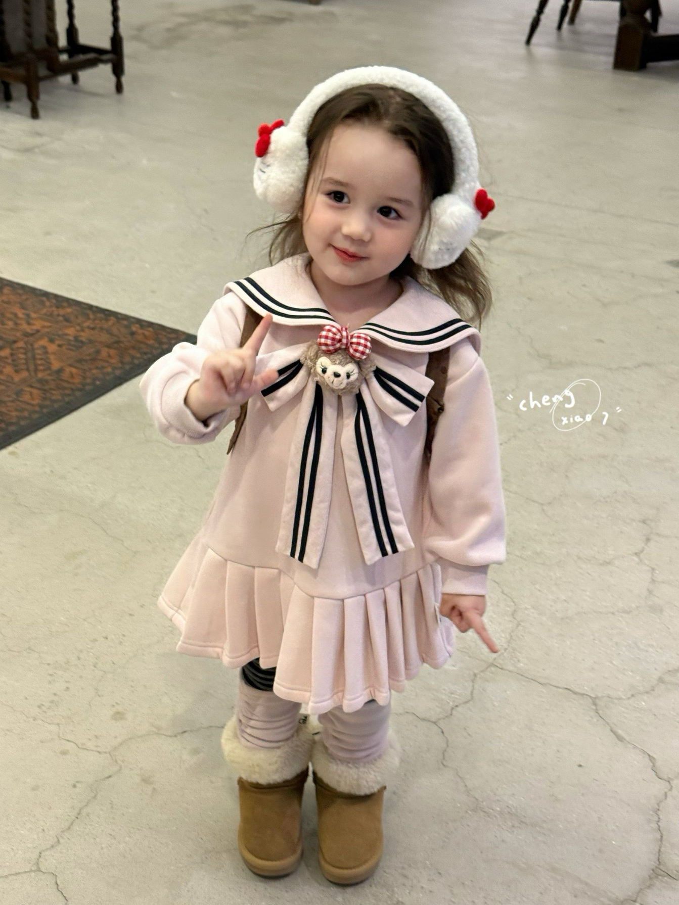 女童秋冬款加绒玩偶连衣裙洋气