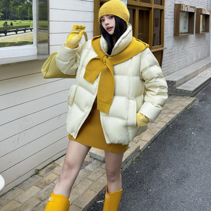 撞色针织领连帽短款羽绒服