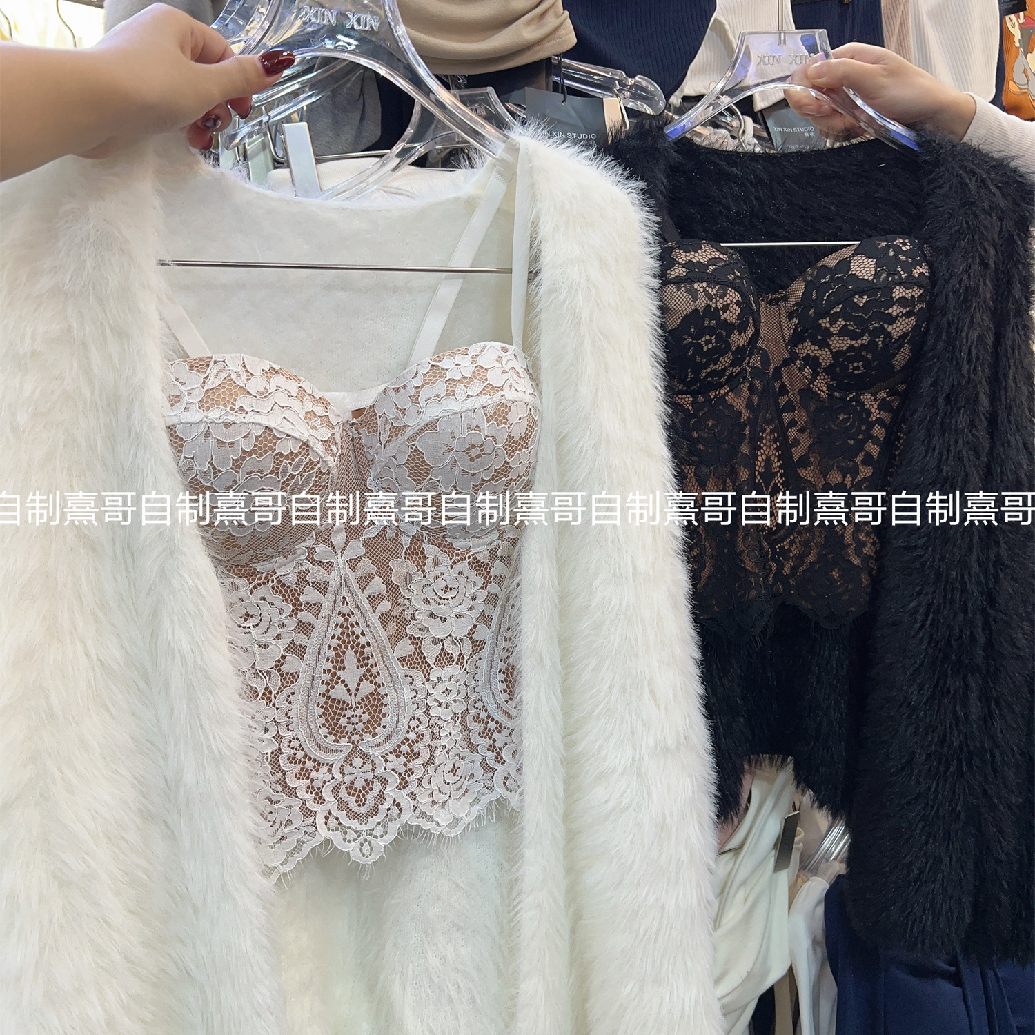 高级感内搭蕾丝钩花吊带背心女秋冬新款气质水貂绒针织开衫两件套