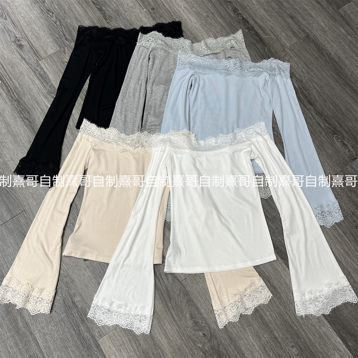 纯欲性感蕾丝花边一字肩喇叭袖T恤女早秋新款设计感修身舒适上衣