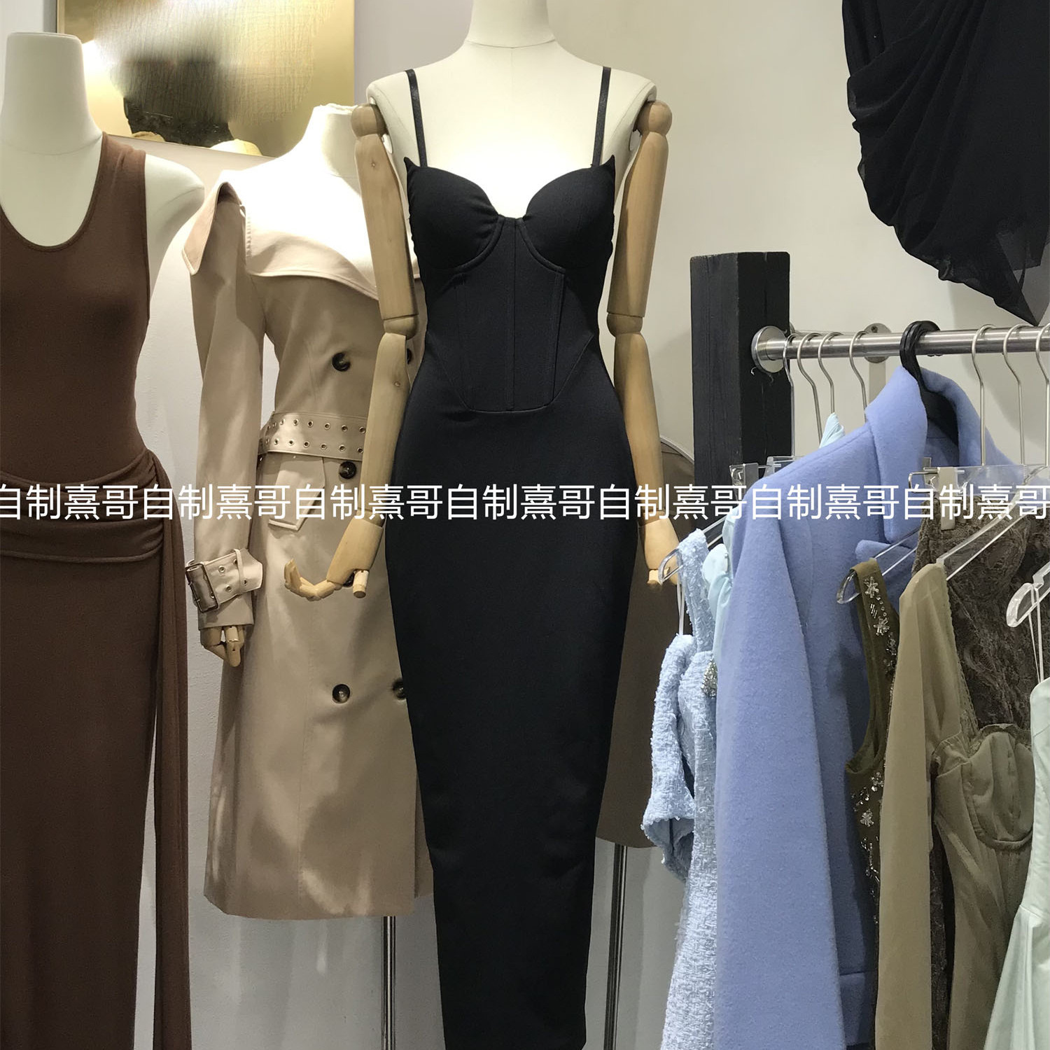 法式小众礼服显身材立体带胸垫鱼骨吊带连衣裙收腰拼接包臀长裙潮