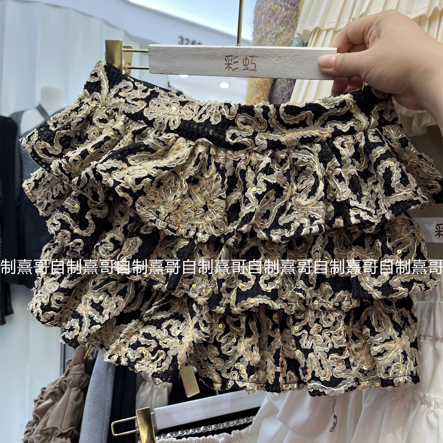 秋冬新款法式提花小众设计感蛋糕半身裙纯欲辣妹修身复古气质短裙