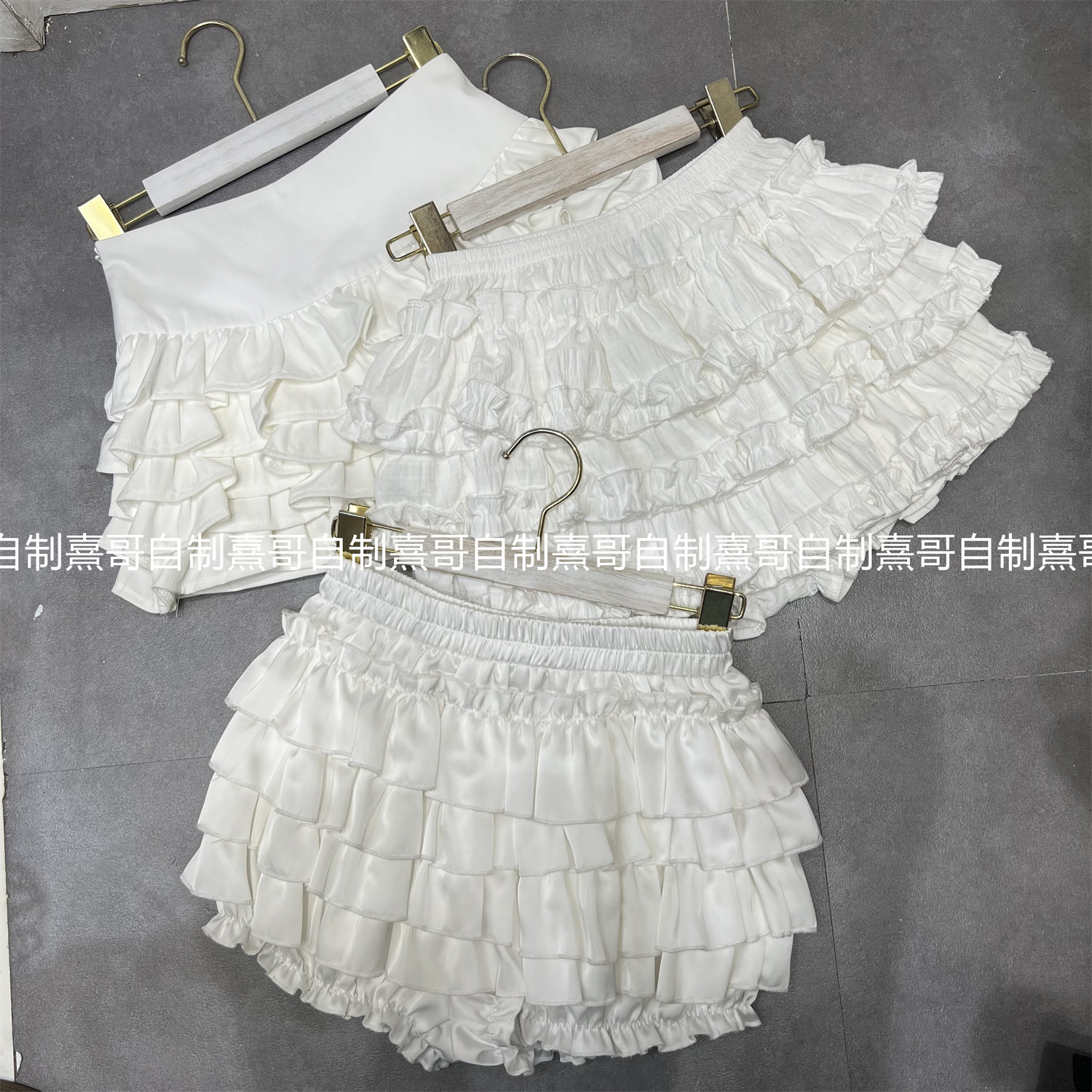 光泽感轻奢绸缎面多层荷叶边名媛蓬蓬裙蛋糕裙防走光纯色半身裙女