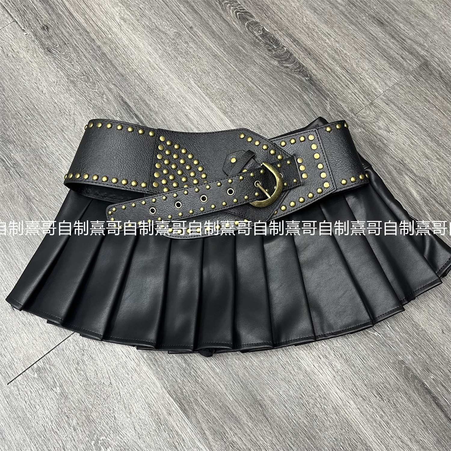 美式复古铆钉皮裙女秋冬新款辣妹低腰显瘦百褶裙设计感小众半身裙