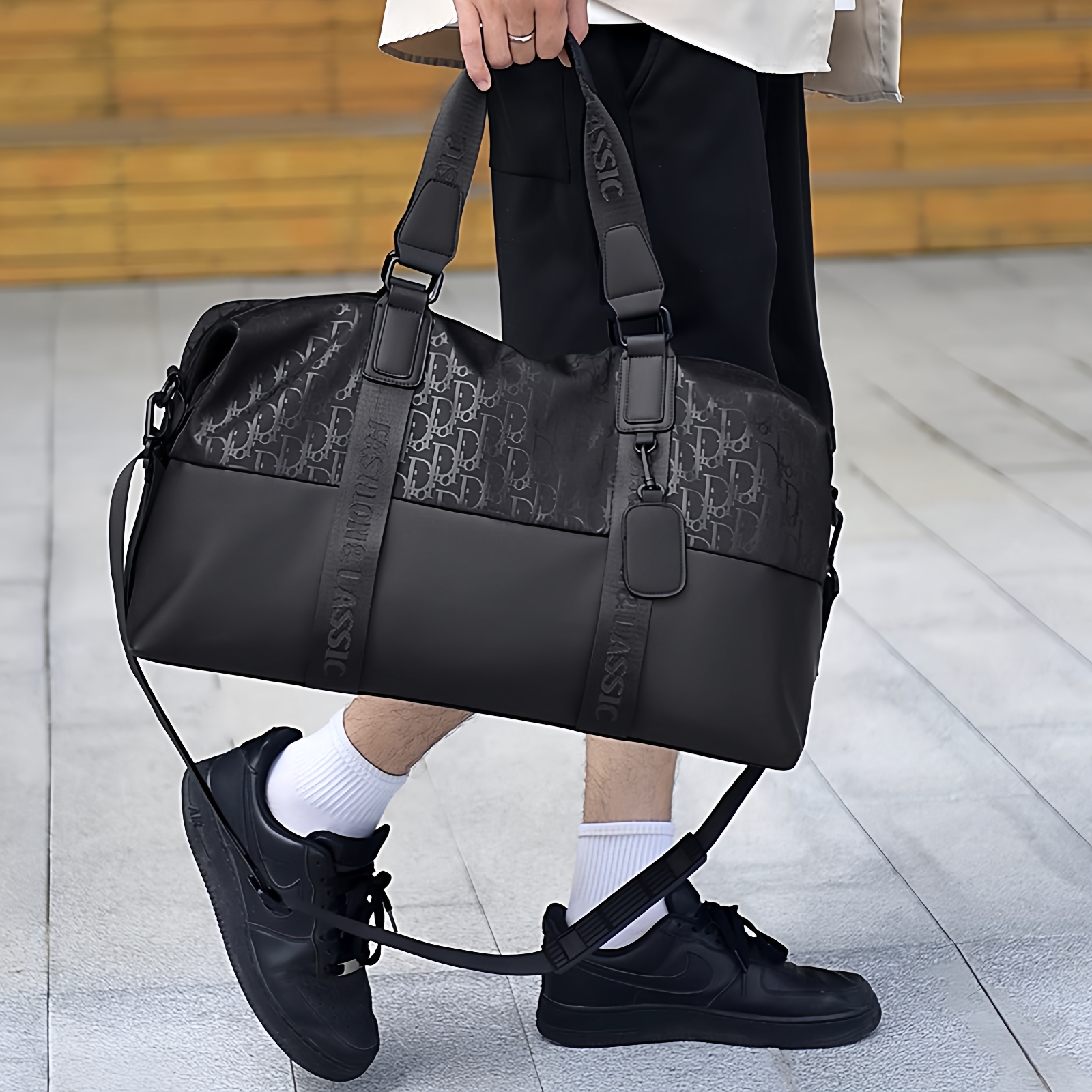 男士大容量行李包旅行包商务出差休闲健身包黑色运动包防水旅游包