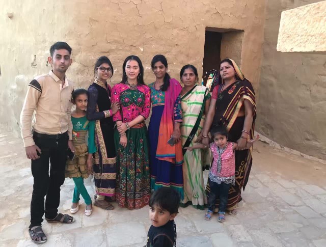 印度进口女装W全手工刺绣半身裙花鸟异域旅行拍照民族风老绣裙