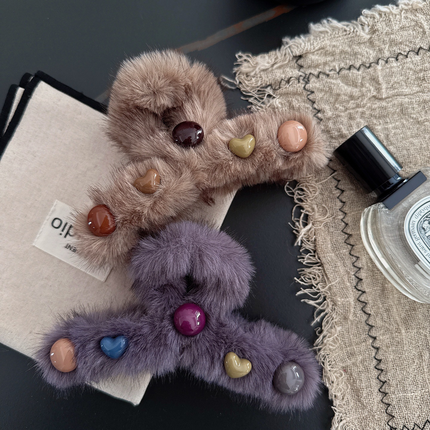 气质百搭毛绒绒糖果爱心抓夹大号后脑勺盘发发卡感鲨鱼夹发抓