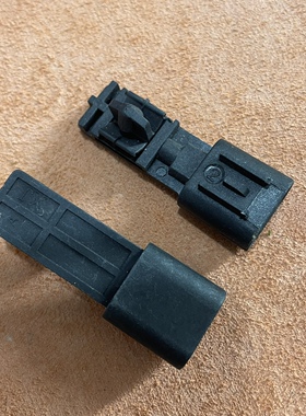 适用于长城哈弗H3H5H6风骏腾翼C30凌傲C50H1H2H7H9室外温度传感器