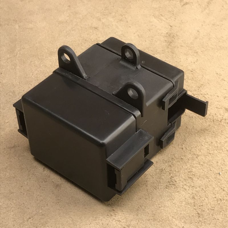 哈弗H3H5三号保险丝盒总成