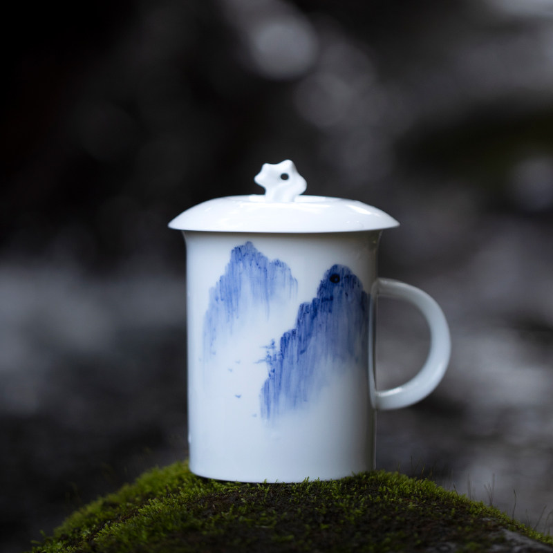 山水间仙山青花瓷手绘办公马克杯高颜值水墨风艺术家手作陶瓷杯子