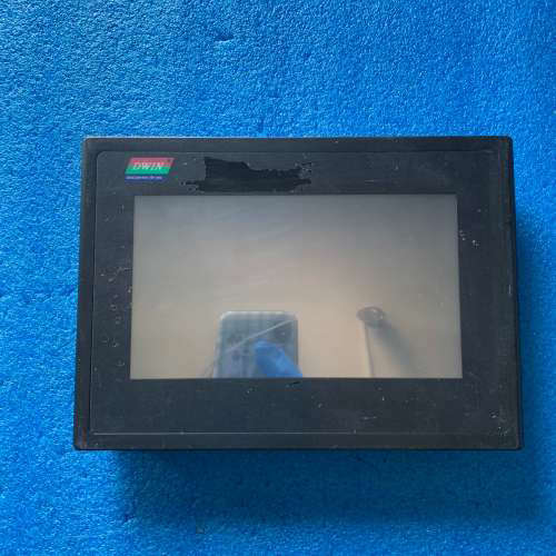 拆机迪文触摸屏DMT80480C070-15WT，成色如图，议价。