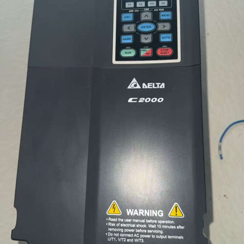 全新台达变频器VFD075C23A，只装柜未使用过，项目变动议价。