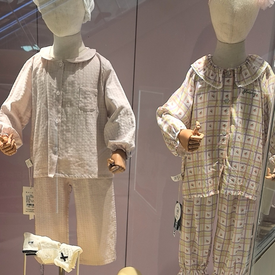 新品小黑托昵男女童薄长袖家居服