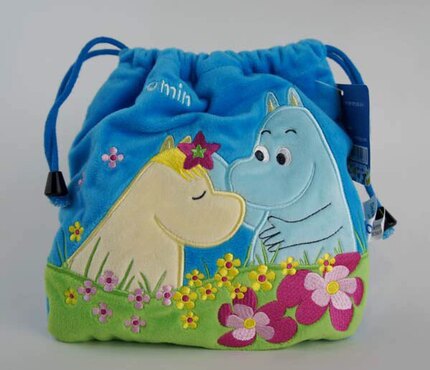MOOMIN姆明卡通方形毛绒抽绳式束口袋收纳化妆包立拍得相机布袋