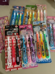 捡漏日单三支装 12岁硬毛牙刷儿童宝宝玩具礼物