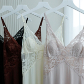 法式 女带兔耳朵胸垫镂空露背性感蕾丝边家居服V领吊带睡裙070