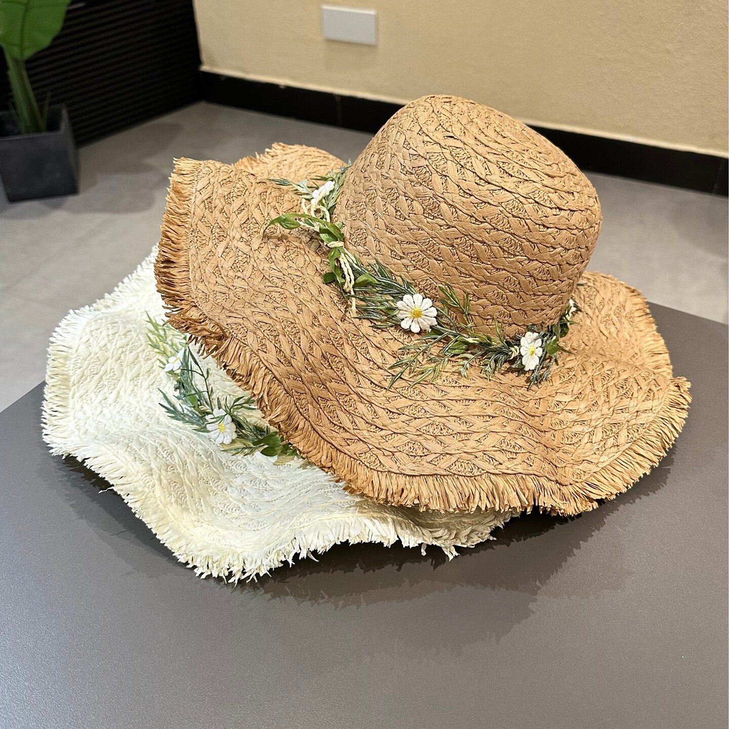 夏季草编海边度假沙滩遮阳草帽女户外出游大帽檐防晒毛边渔夫帽子