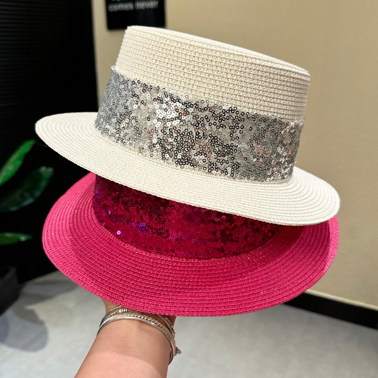 亮片气质平顶礼帽子女英伦时尚防晒帽夏季小帽檐旅游白色平顶草帽