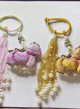 宋锦双面小马流苏挂件手工马上有钱车挂钥匙扣包包挂饰时尚百搭