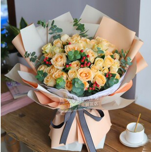 北京送花33朵香槟玫瑰花束女士鲜花生日礼物送朋友男士店花店送花