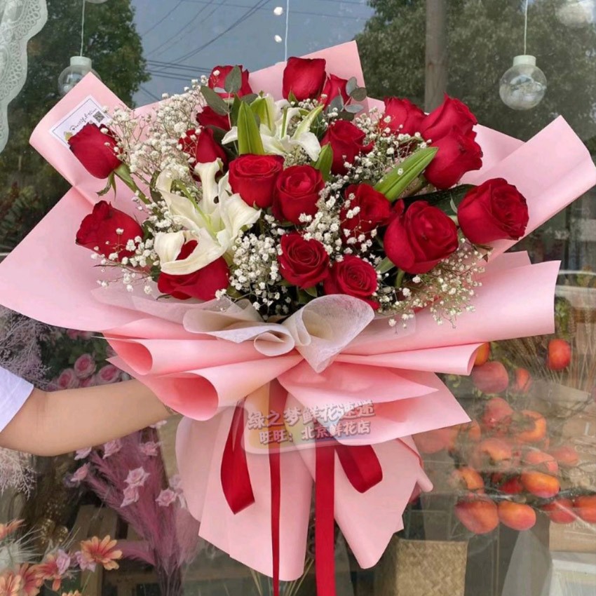 19朵红玫瑰搭配幸福百合表白花束女士鲜花店天津配送花上门生日花