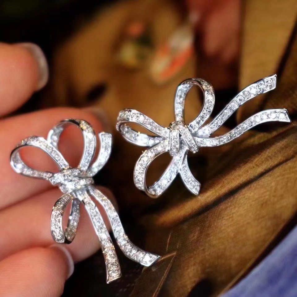 女18K金66分天然南非高品质钻石圆形钻石蝴蝶结耳钉耳环真金真钻