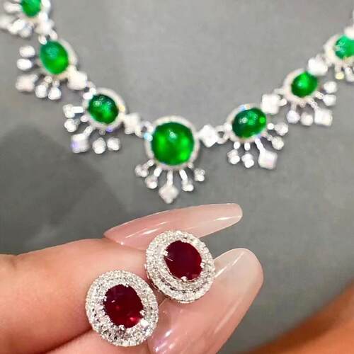 18K金女镶嵌南非高品质钻石0.9克拉天然红宝石耳钉真金真钻送证书