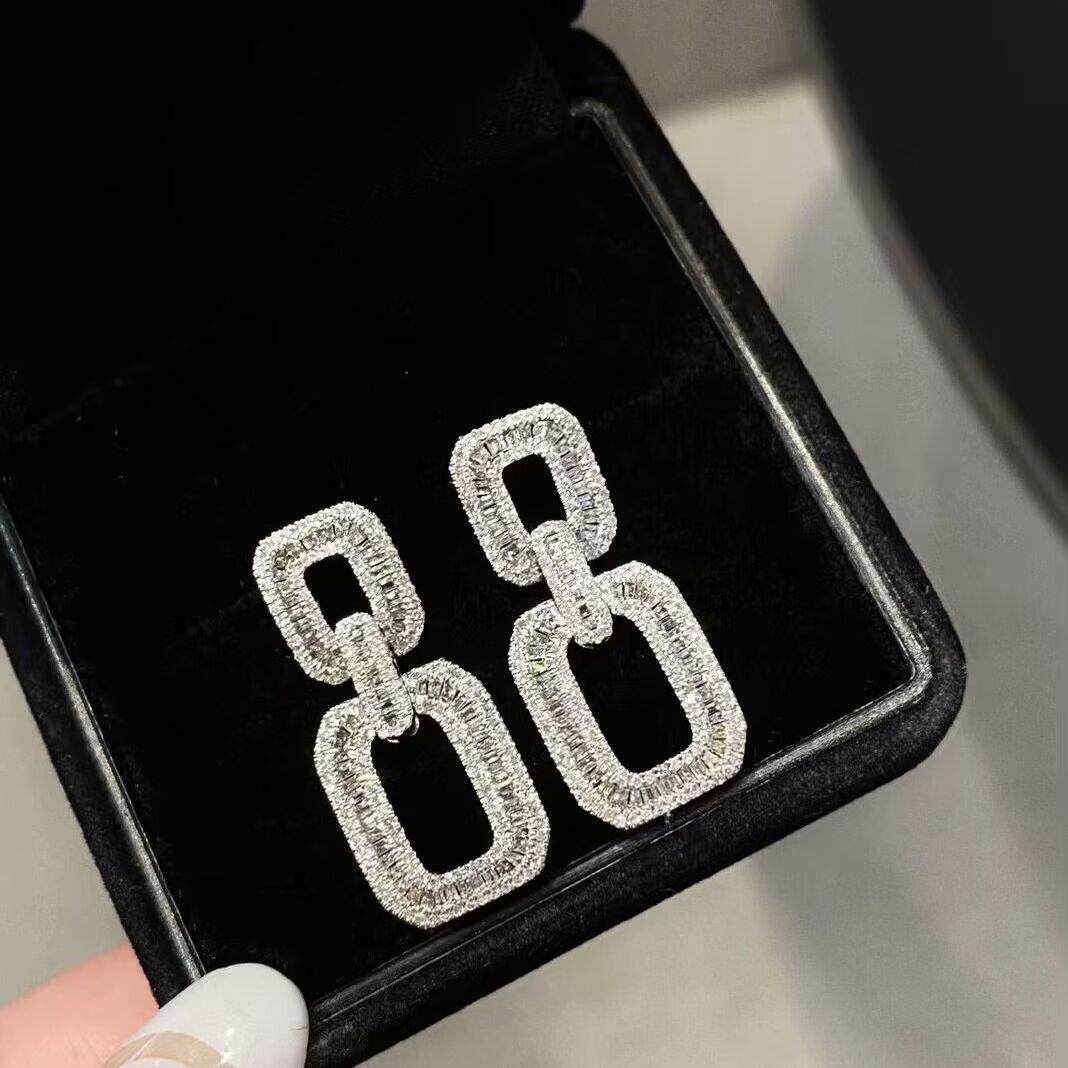 18K白金女款镶嵌1克拉天然南非高品质钻石方扣耳钉真金真钻送证书