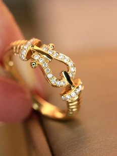 18K金女镶 0.18克拉天然南非高品质钻石马蹄扣戒指真金真钻送证书