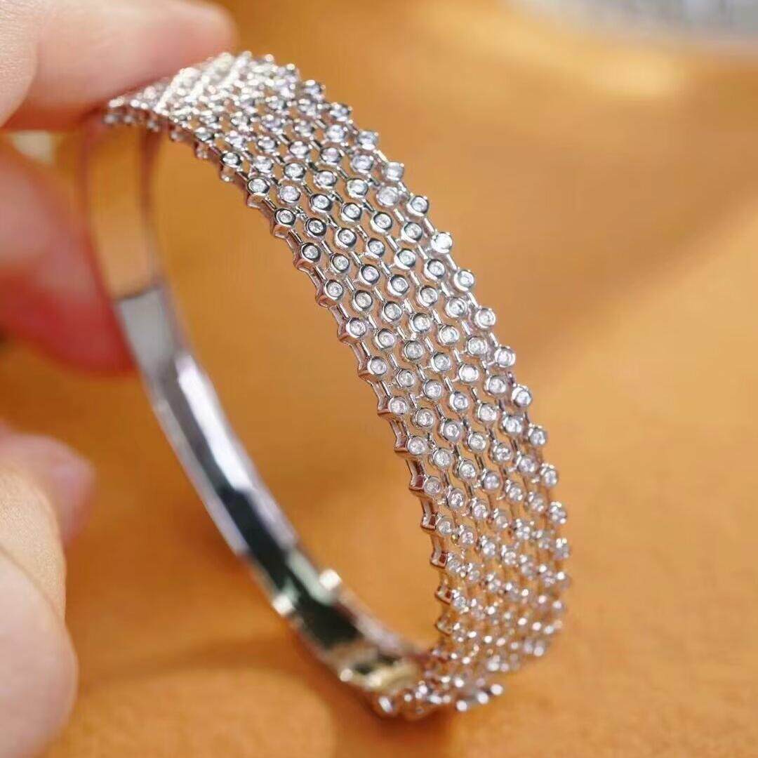 18K白金女镶嵌1.3克拉天然南非高品质钻石宽版手镯真金真钻送证书